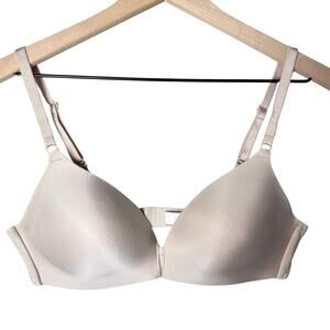 Victoria's Secret No-wire Bra 36C Beige Padded Wireless Adjustable Clasp Back